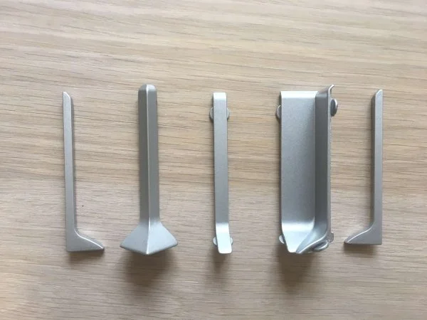 Соединитель для плинтуса ЭлитПроф Плоский 100 (Алюм) в Каменске-Уральском