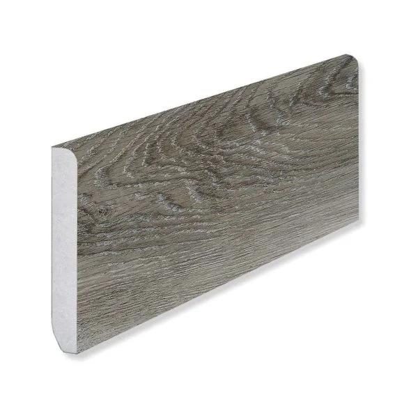 Кварцевый плинтус Fargo 366-1B Дуб Рустик Серый градиент 80х11х2200 мм в Каменске-Уральском