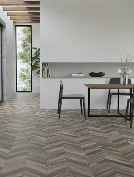 Ламинат Egger PRO 8/33 4V Large Дуб Кестинкорт Шоколад левая EPL240F4CL в Каменске-Уральском